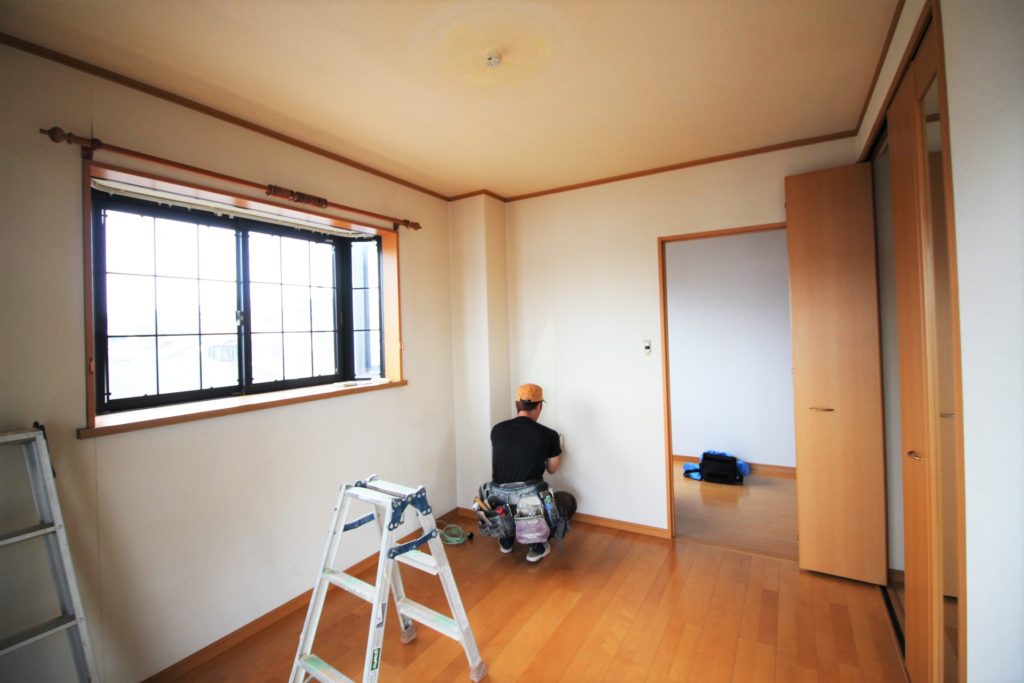 クロス貼替工事 洋室6畳間 福井県福井市のリフォーム工務店スタジオカーサブログ